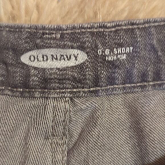 High-Waisted O.G. Gray Cut-Off Jean Shorts -- 3-inch inseam - Picture 4 of 7